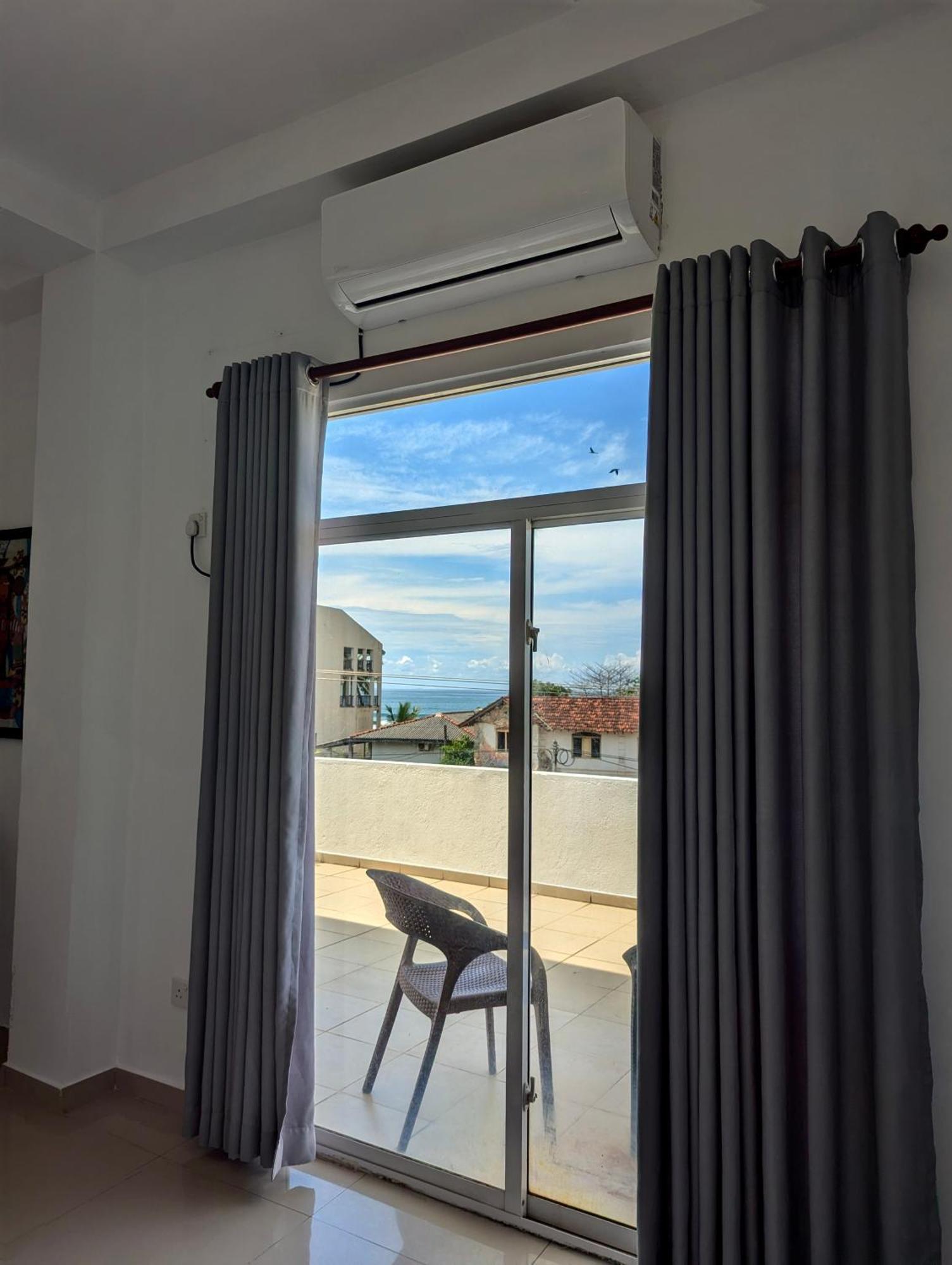 Bliss Apartment Hikkaduwa Buitenkant foto