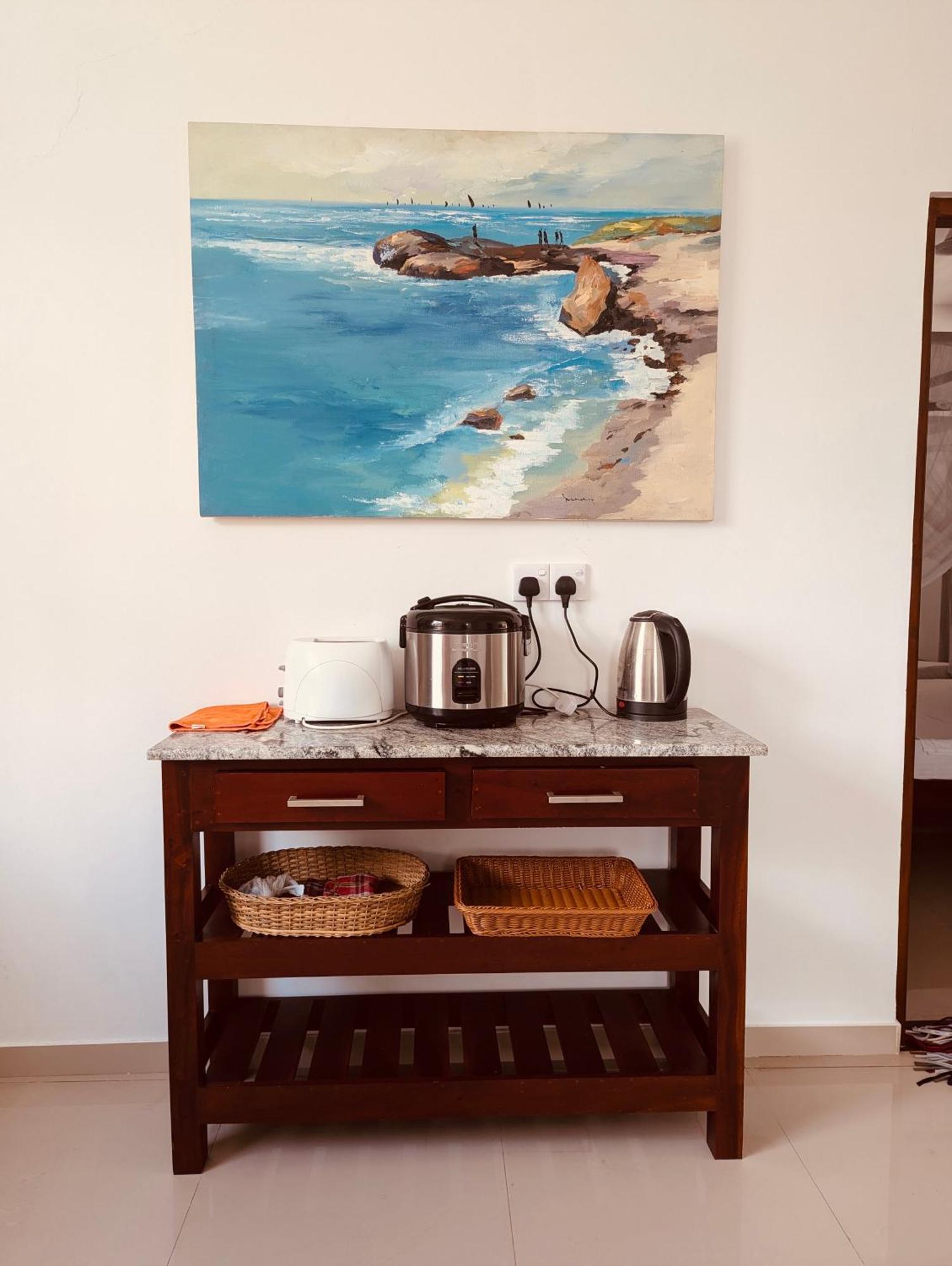 Bliss Apartment Hikkaduwa Buitenkant foto