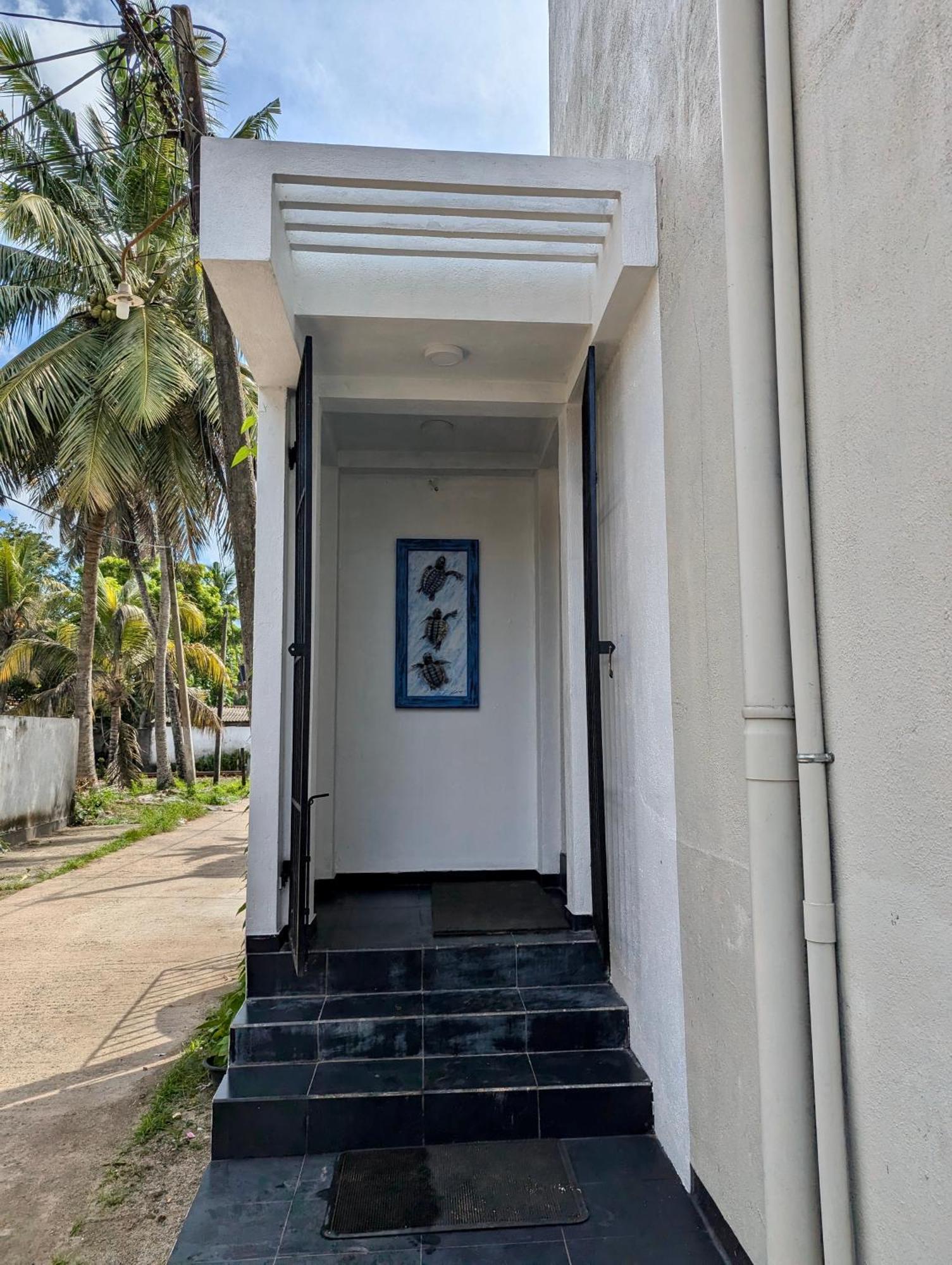 Bliss Apartment Hikkaduwa Buitenkant foto